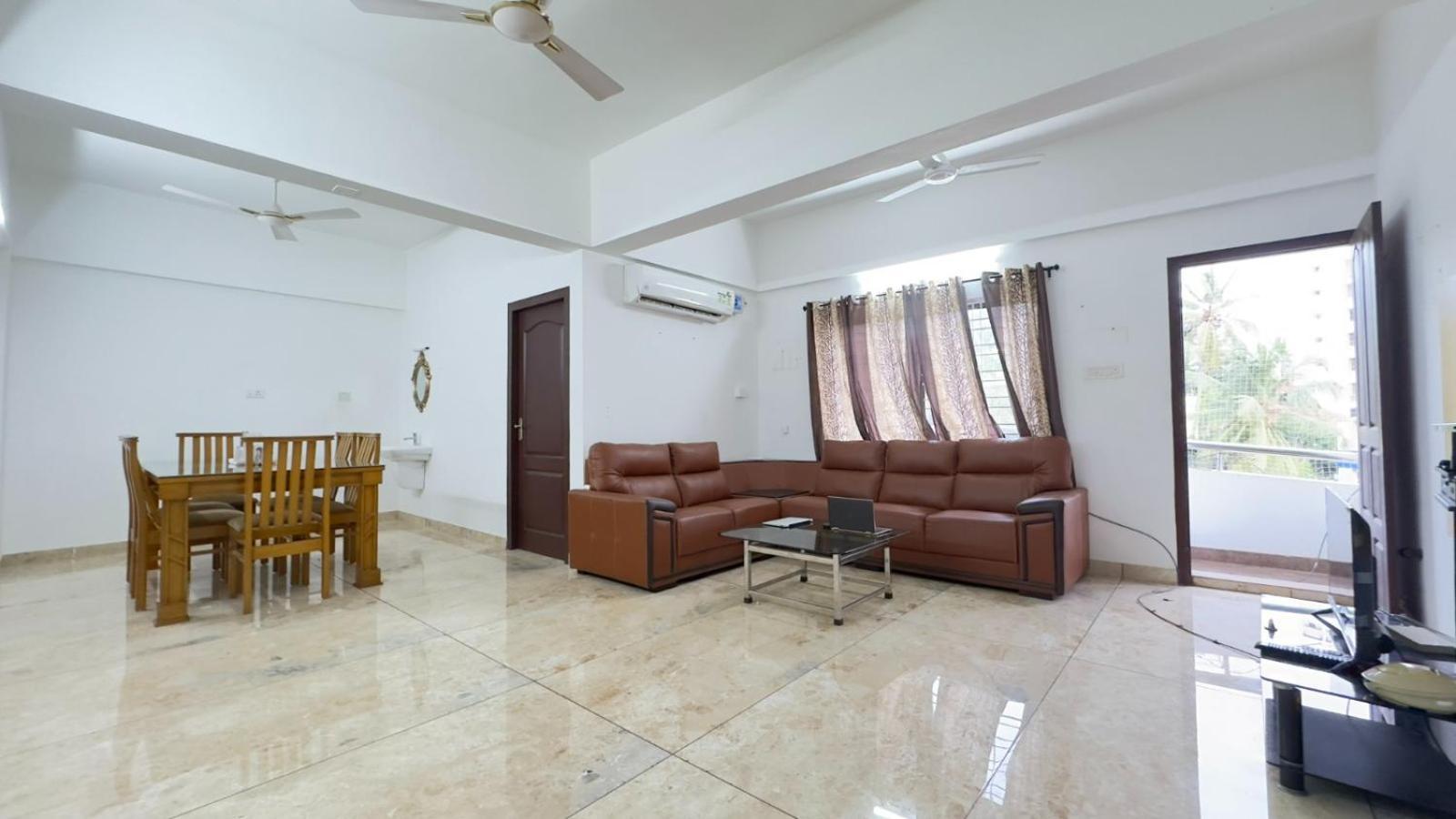 Downtown Manor-Panavila Thiruvananthapuram Esterno foto